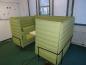 Preview: Vitra Alcove Cabin mit Tisch und Lampe