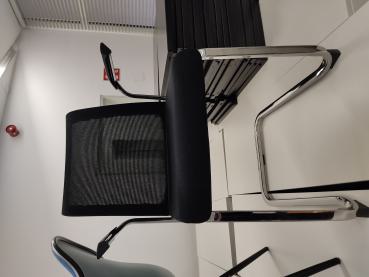 Besucherstuhl Freischwinger Steelcase