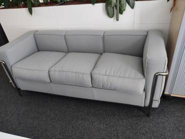 Cassina Le Corbusier LC 2 Bezug Stoff 2 Sessel und 3er Sofa