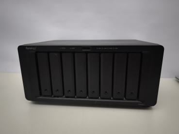 Synology DS 1817+ NAS Laufwerk 10 TB