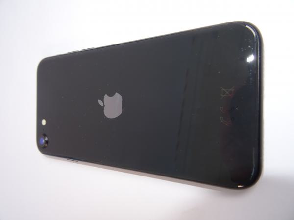 Apple iPhone SE2 - 128GB - schwarz